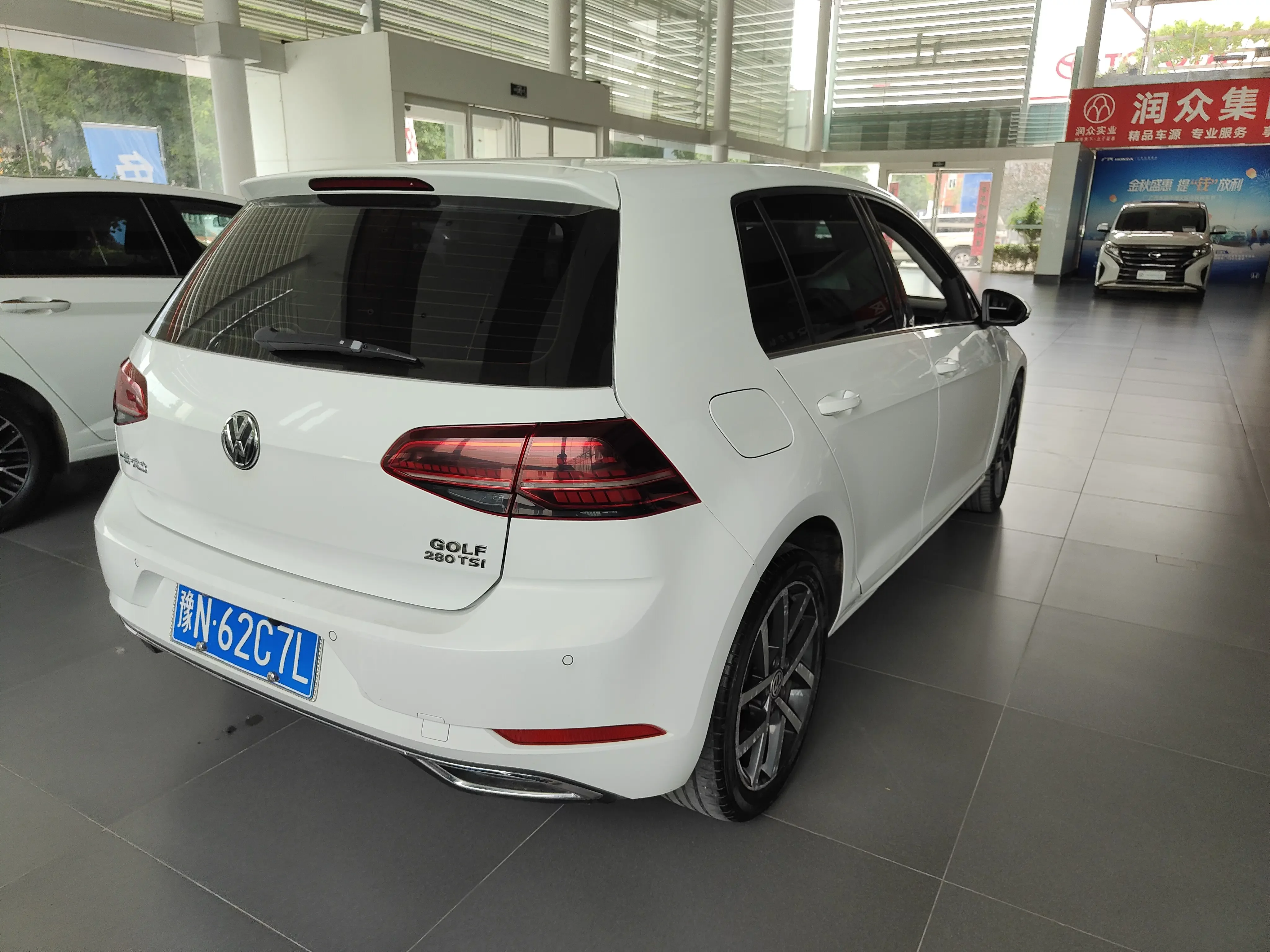 Volkswagen golf
