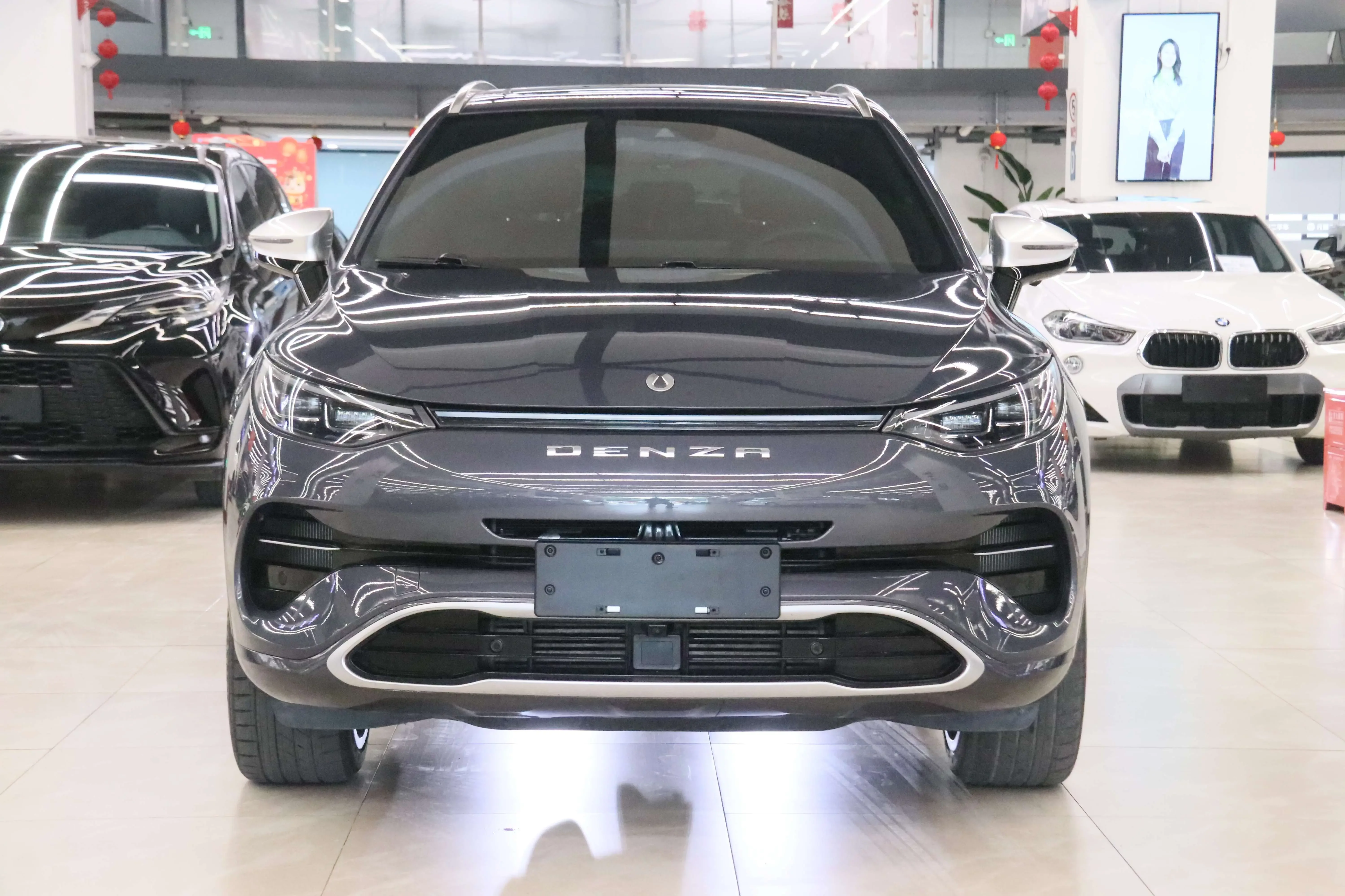 Denza X PHEV