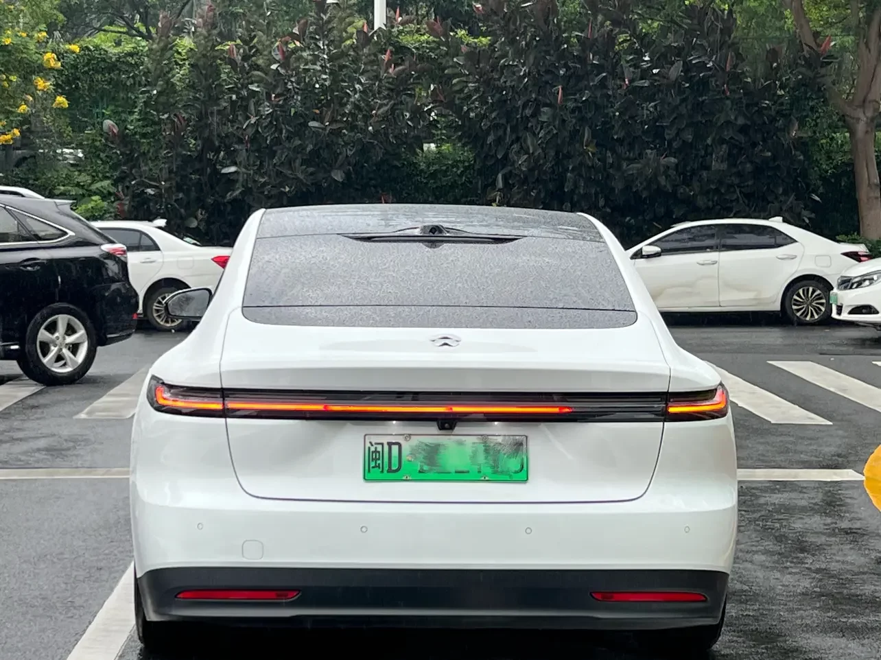 NIO ET7