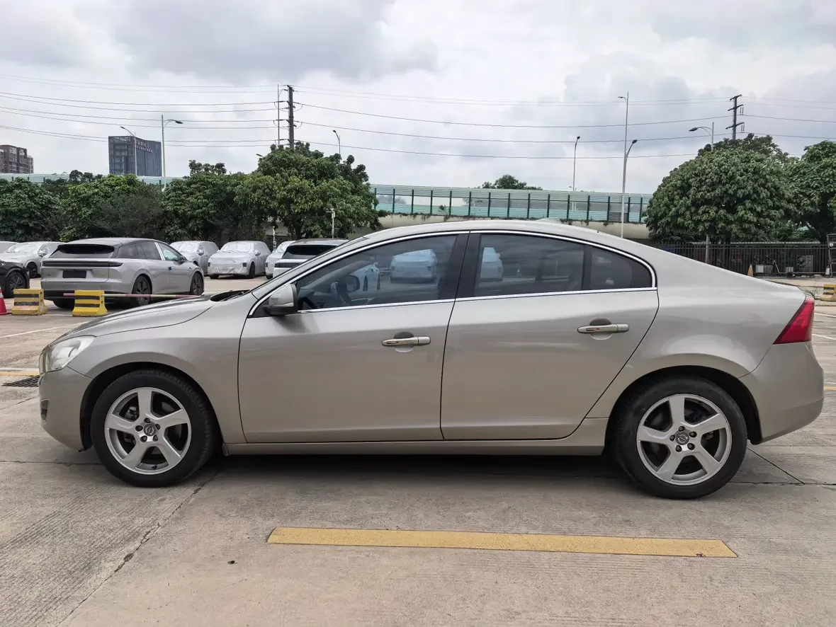 Volvo S60