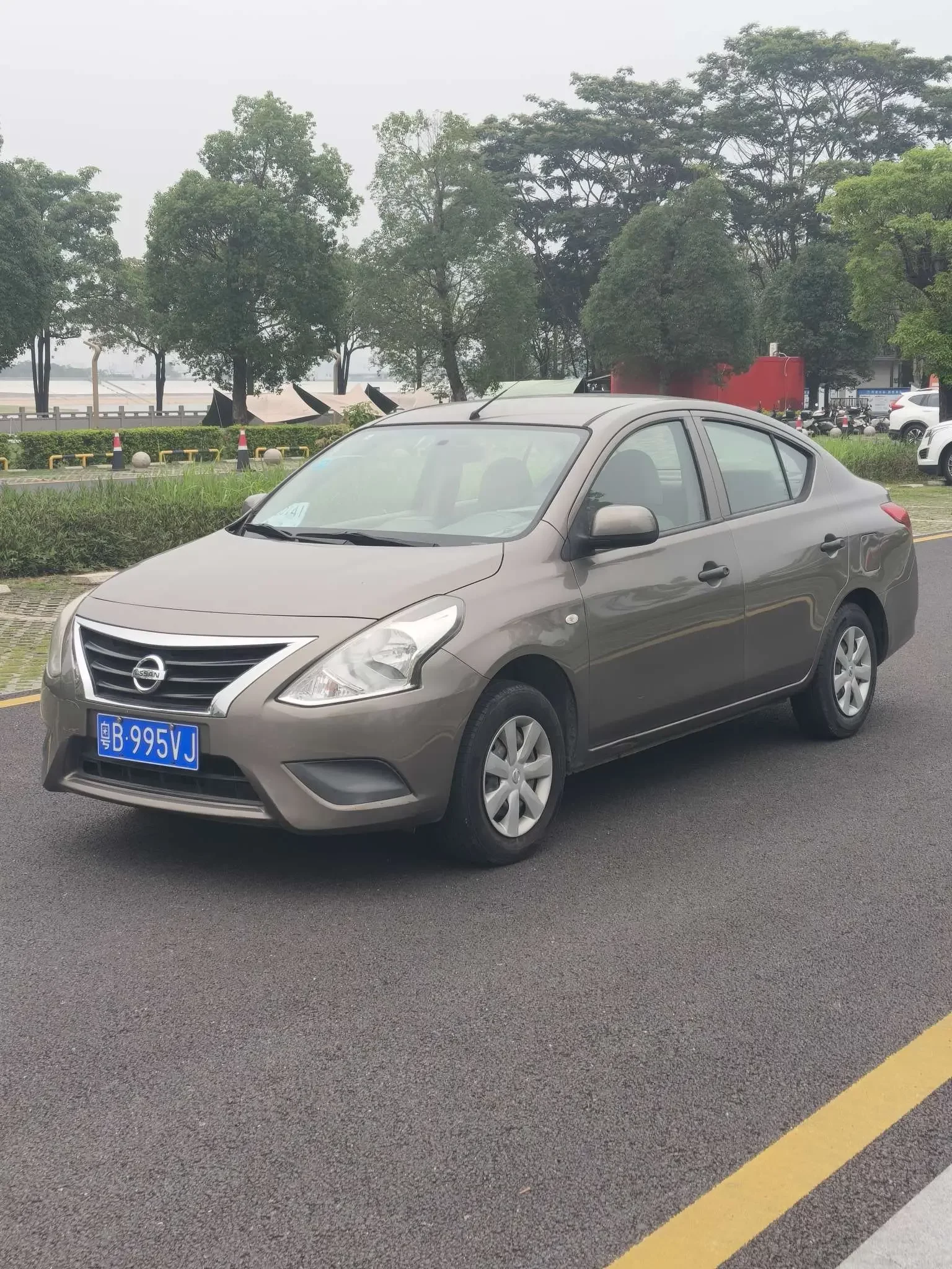 Nissan Sunlight