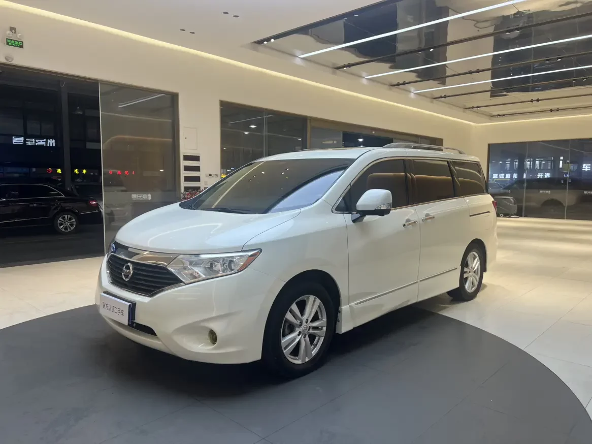 Nissan nobleman
