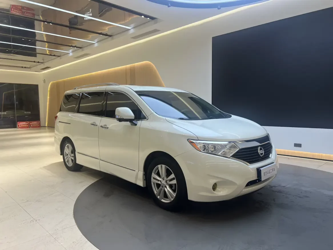 Nissan nobleman