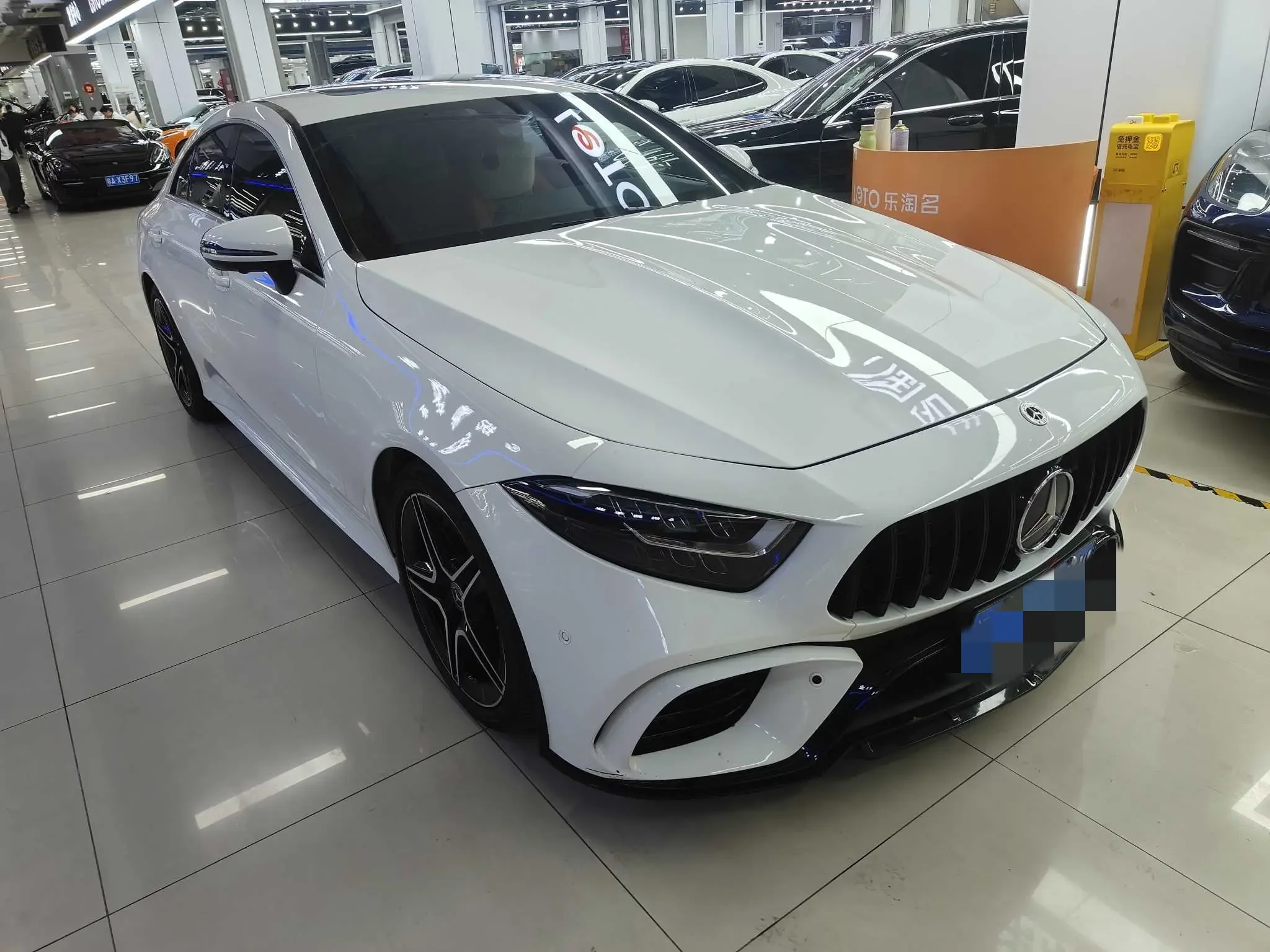 Mercedes-Benz CLS