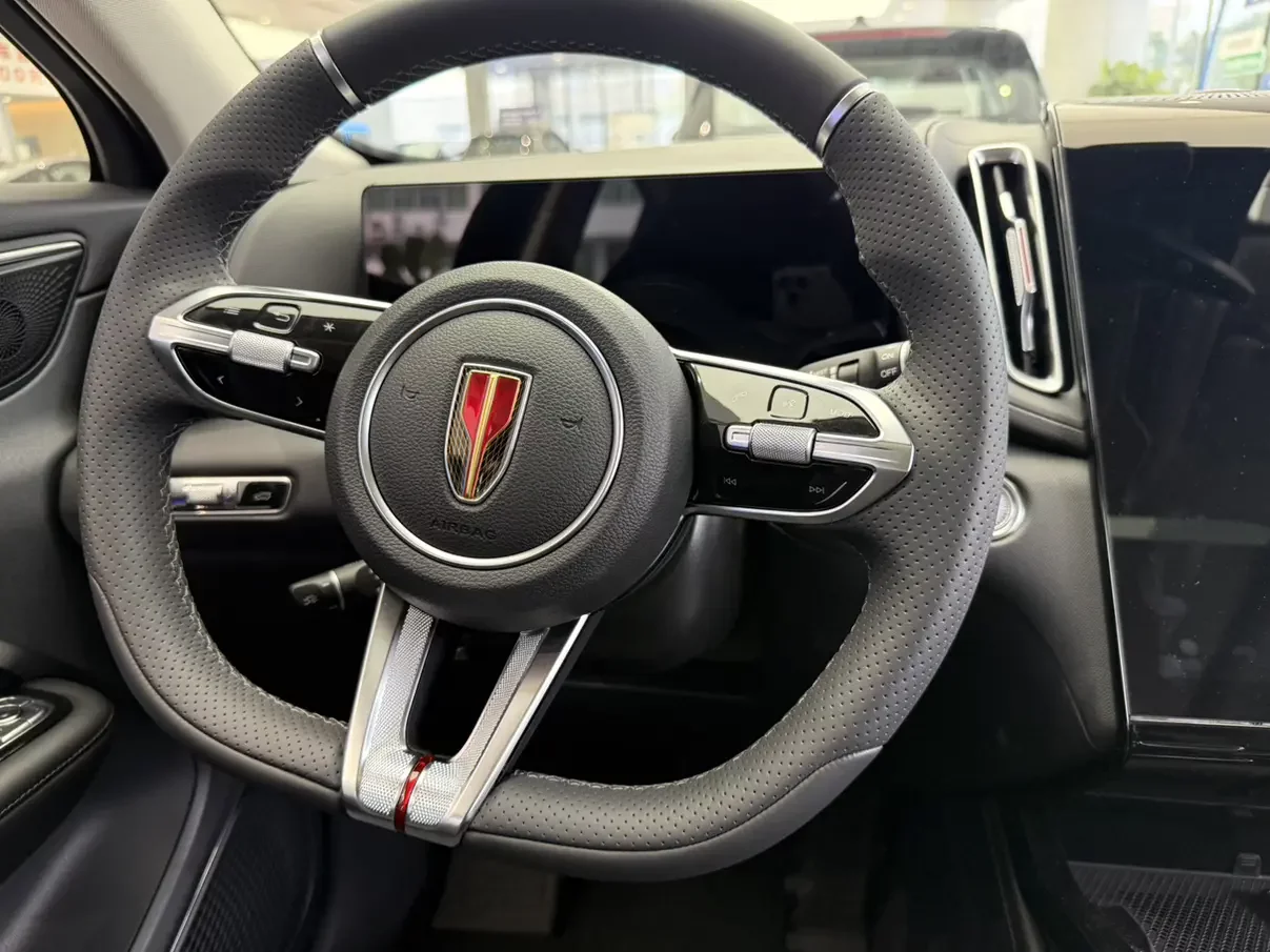 Hongqi HS3 PHEV
