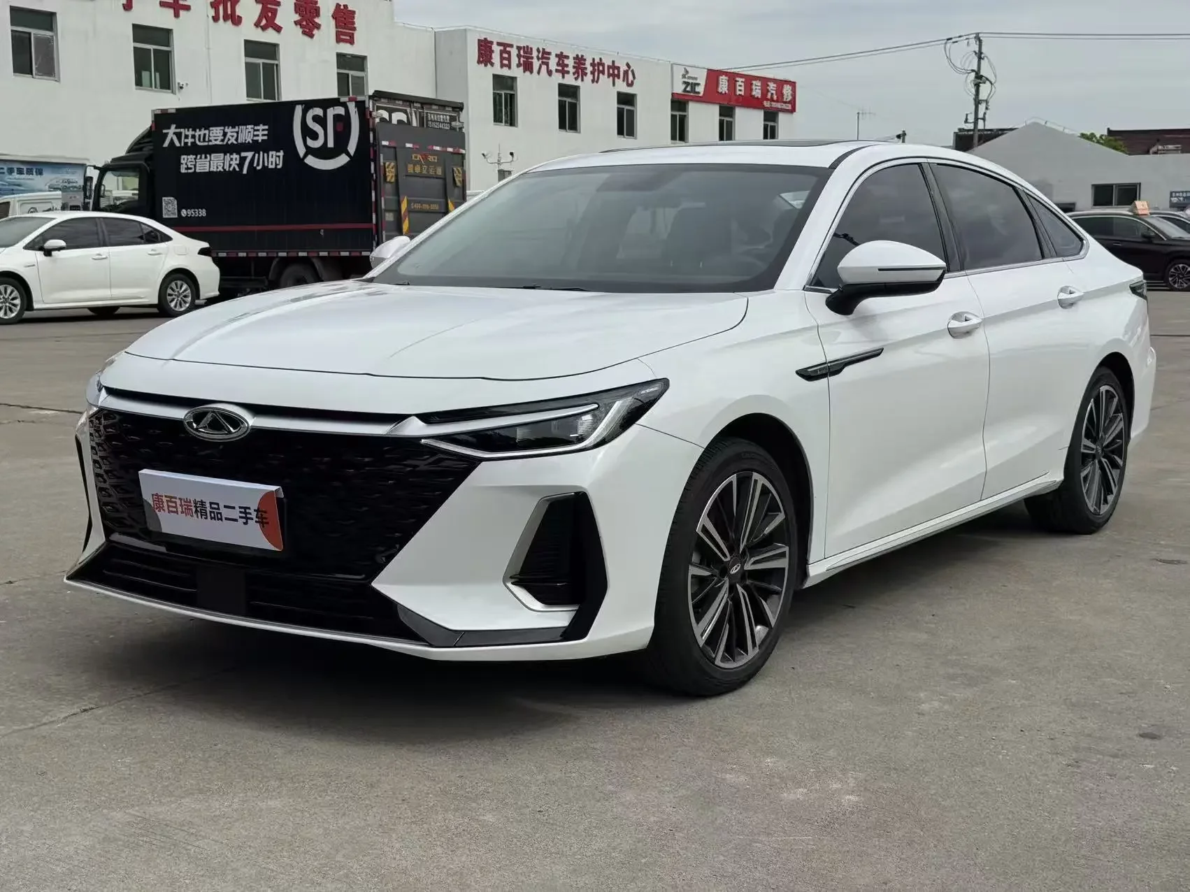 Chery Arrizo 8