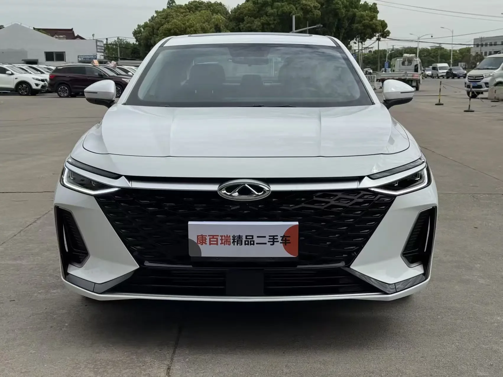 Chery Arrizo 8