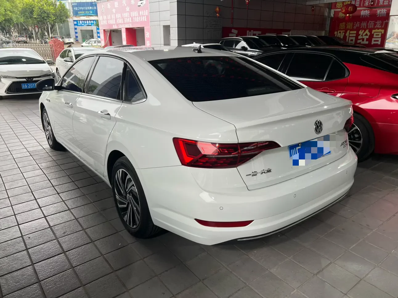 Volkswagen Sagitar