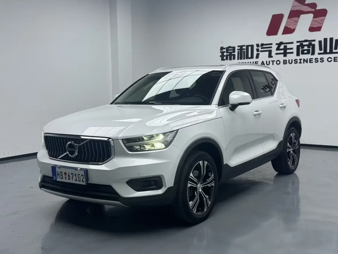 Volvo XC40
