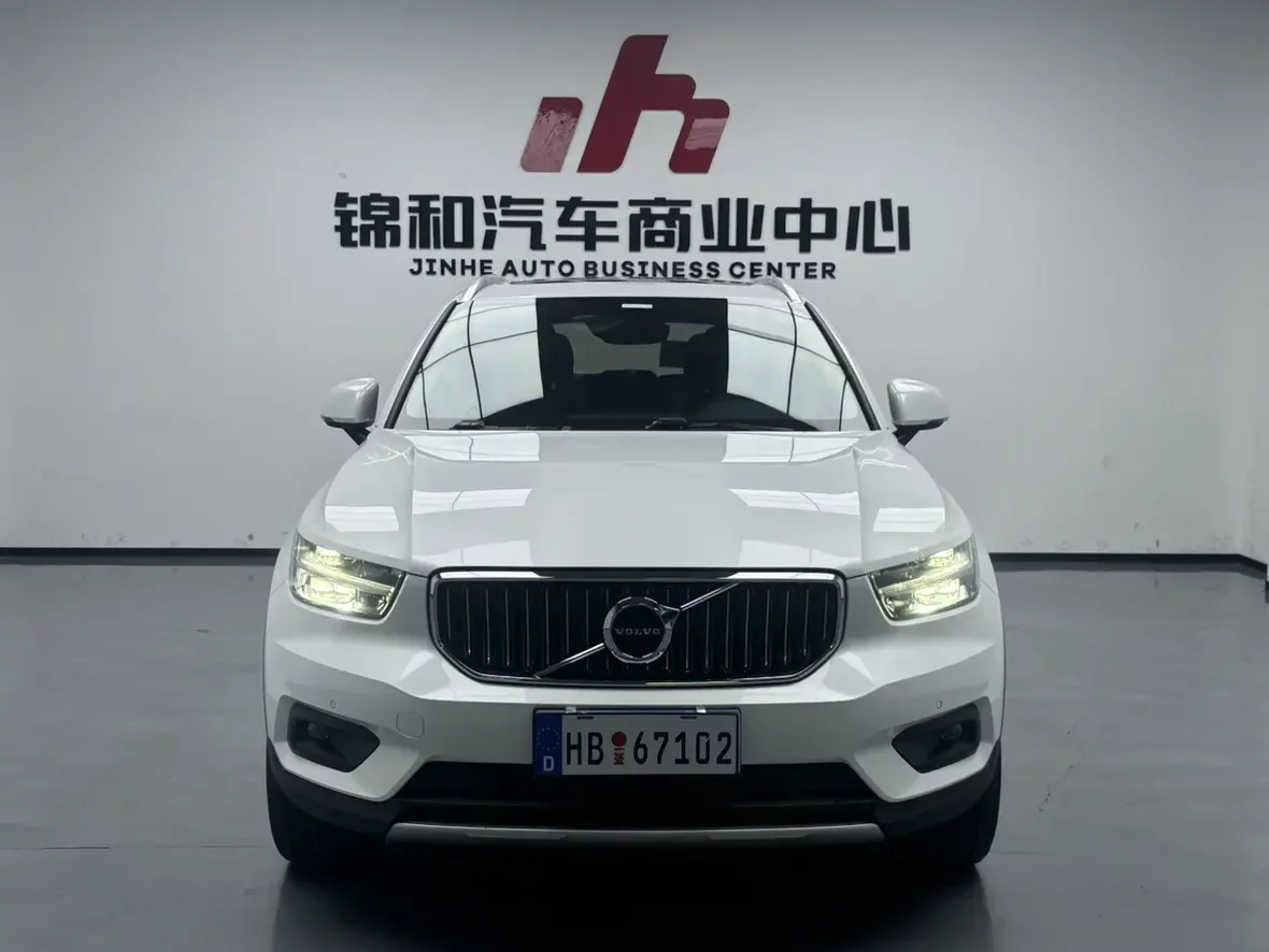Volvo XC40
