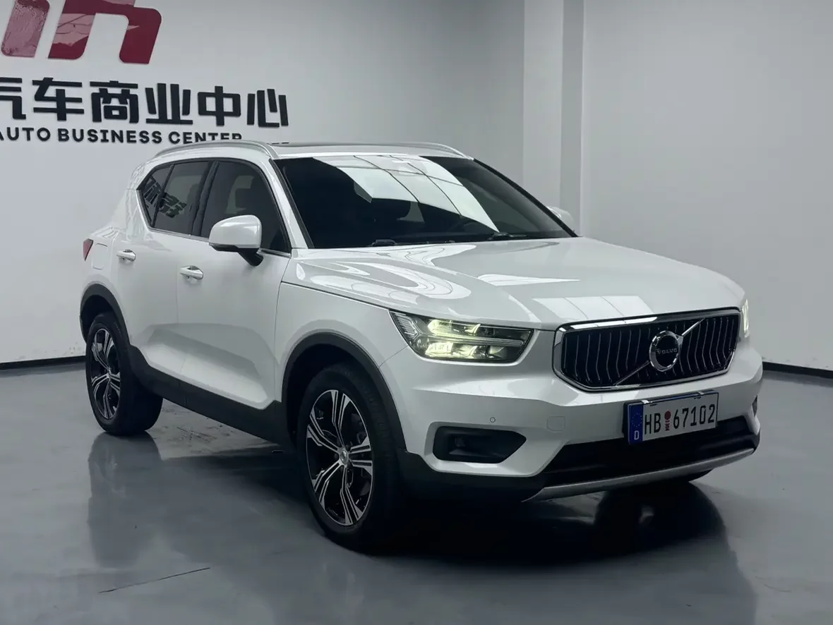 Volvo XC40
