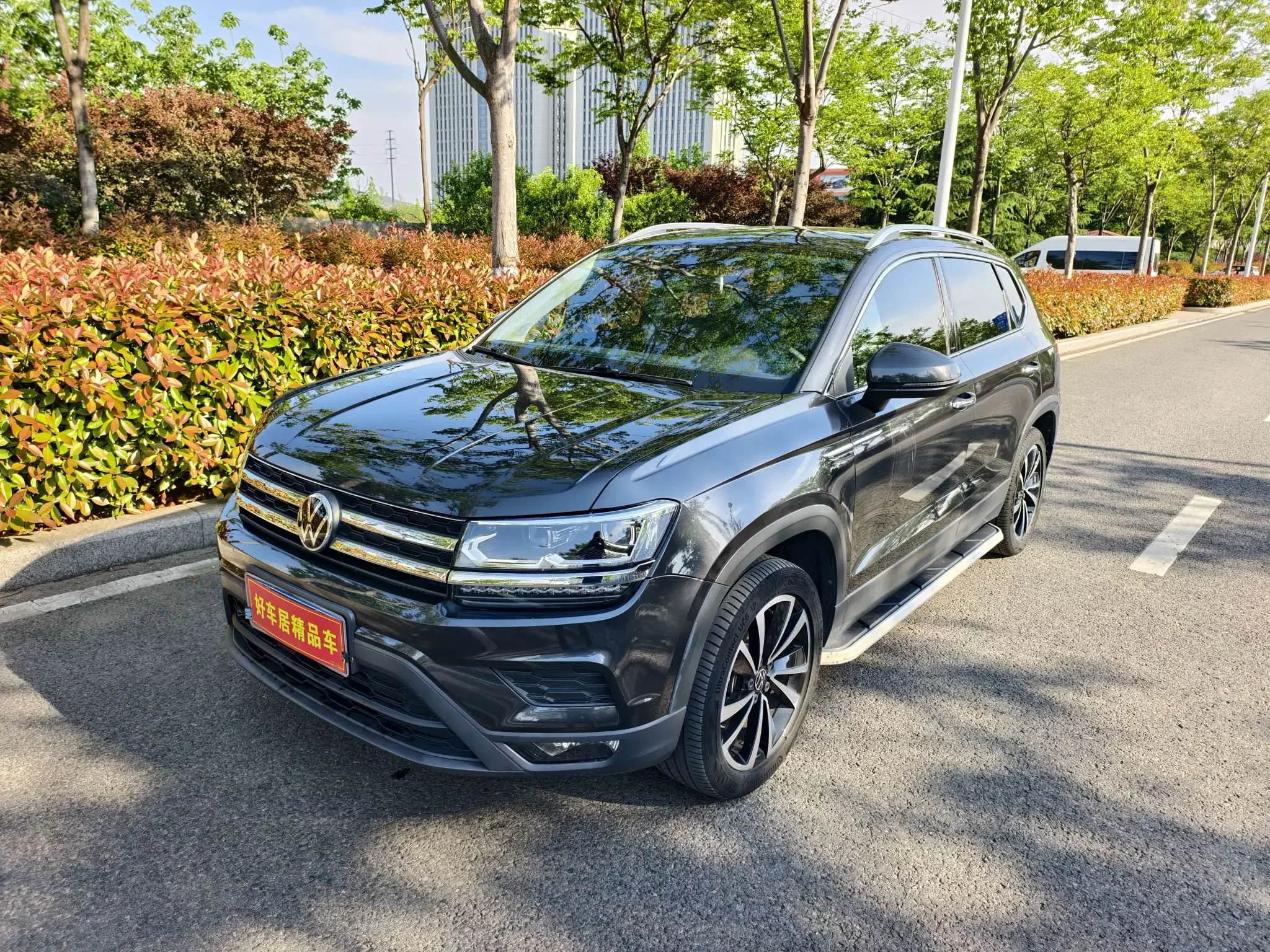 Volkswagen Tharu