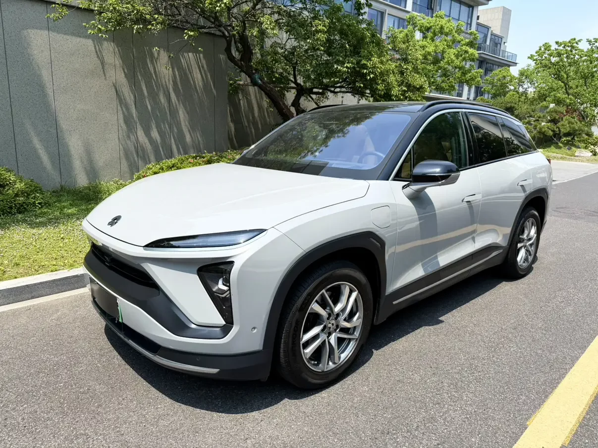 NIO ES6