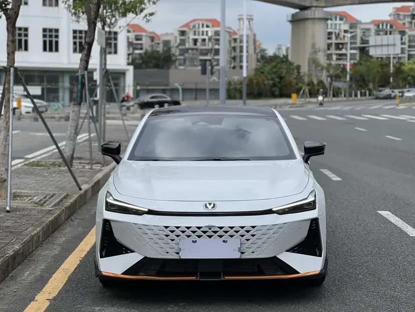 Changan UNI-V