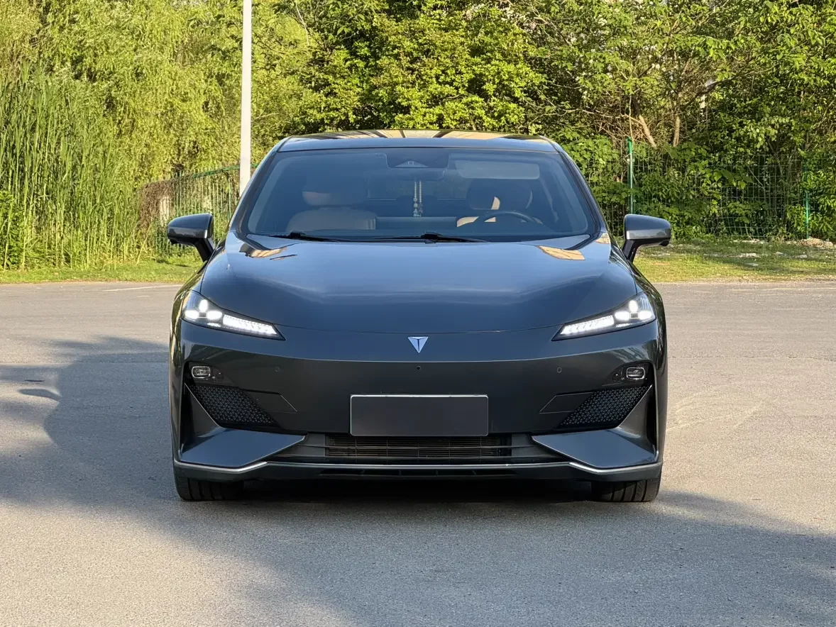Deepal Dark blue SL03