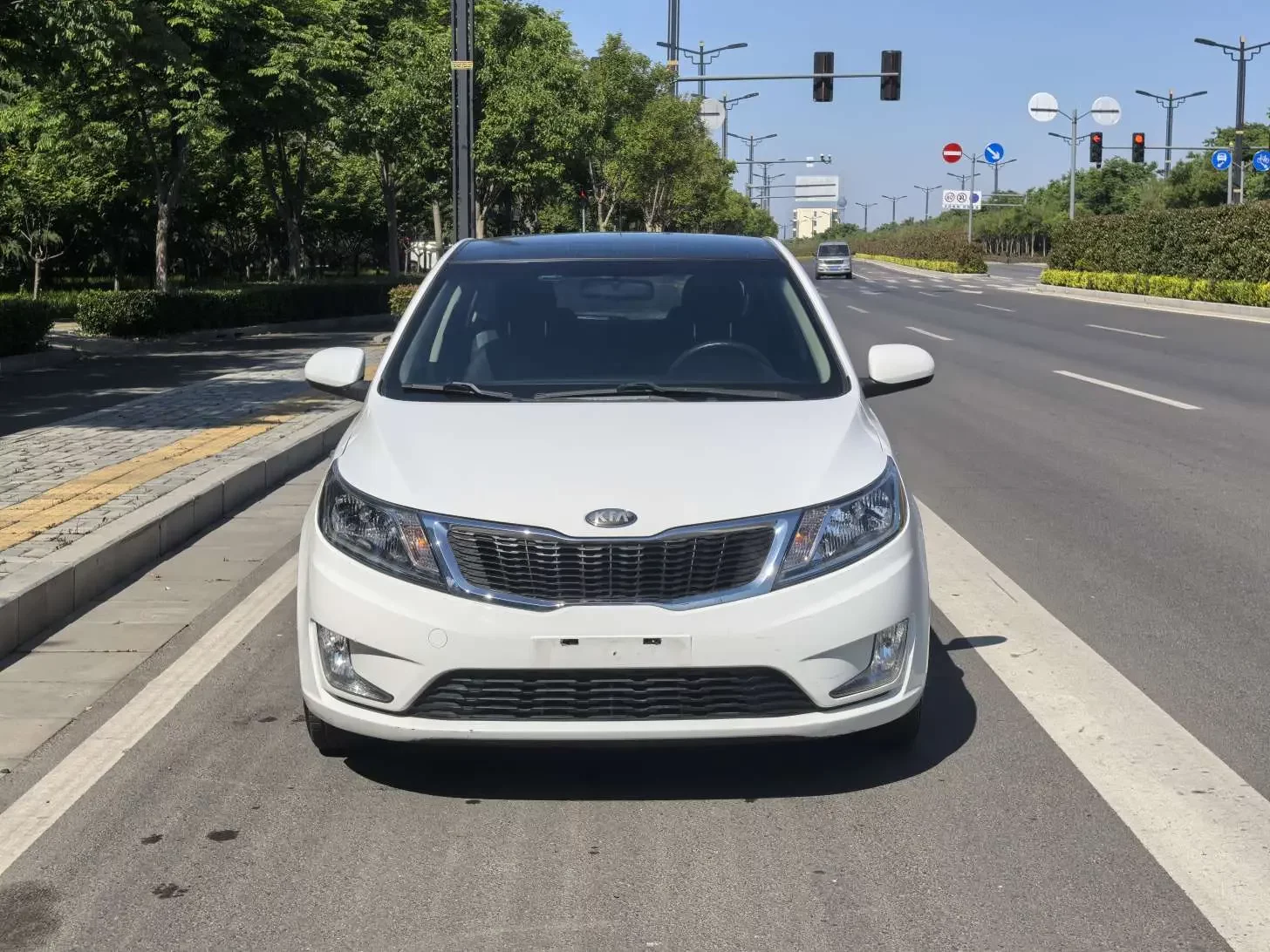 Kia K2