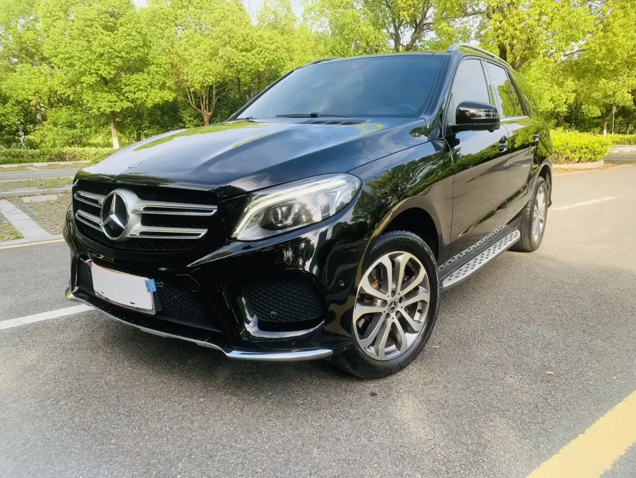 Mercedes-Benz GLE (Imported)