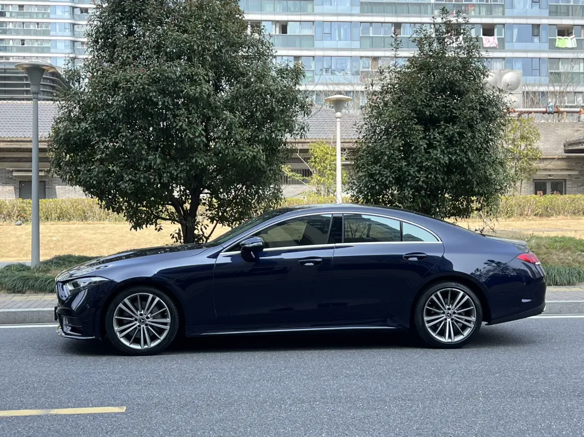 Mercedes-Benz CLS