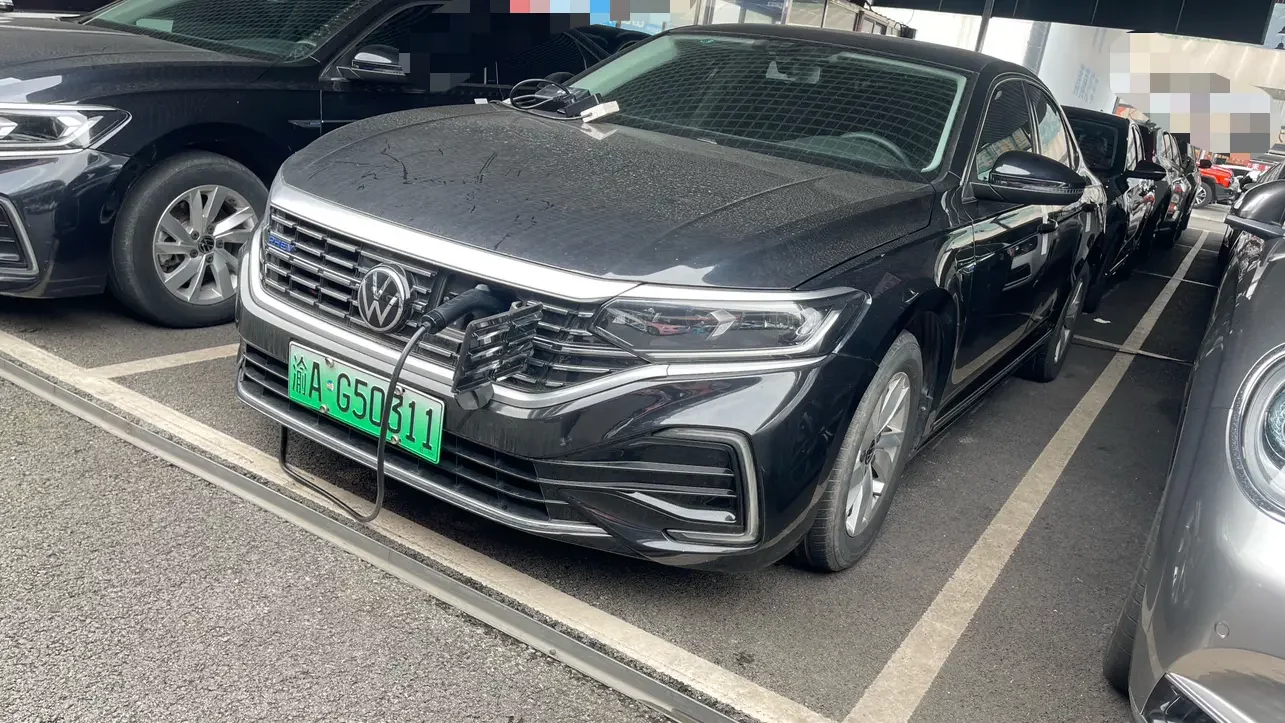 Volkswagen Passat PHEV