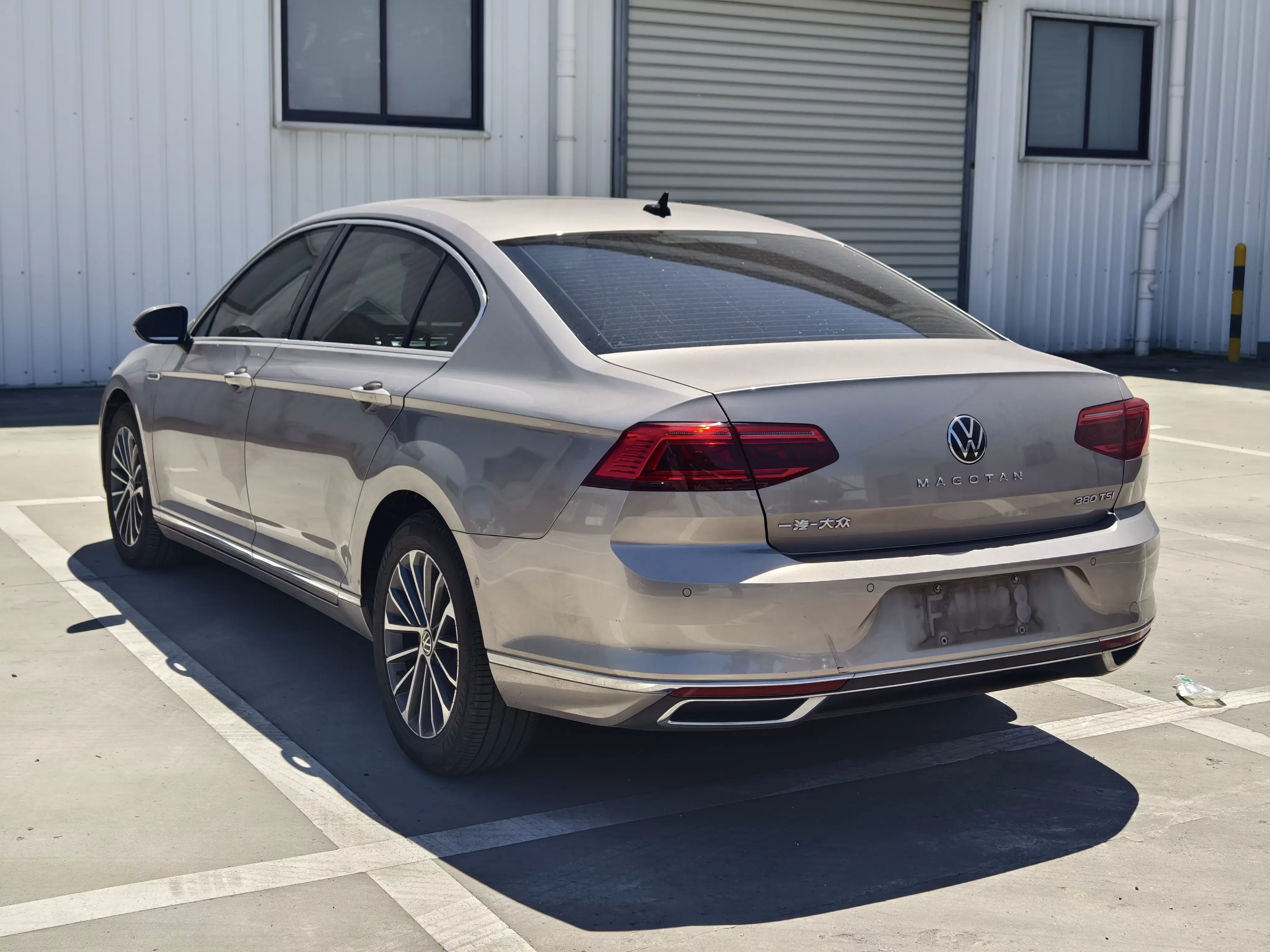 Volkswagen Magotan