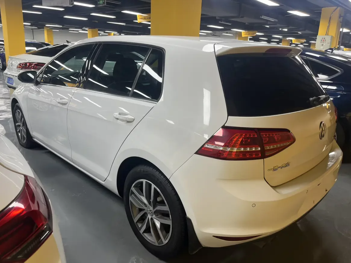 Volkswagen golf