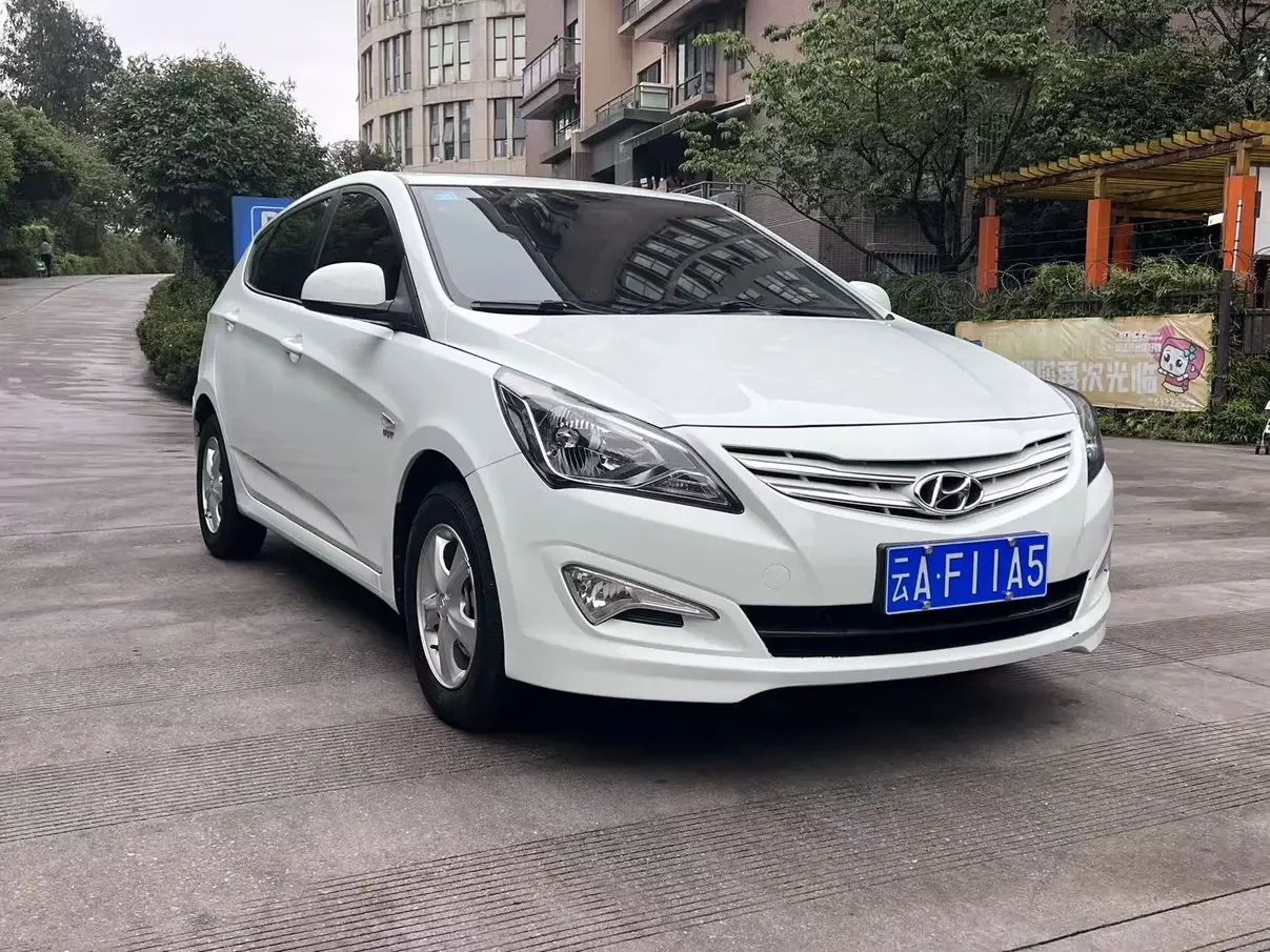 Hyundai Verna RV