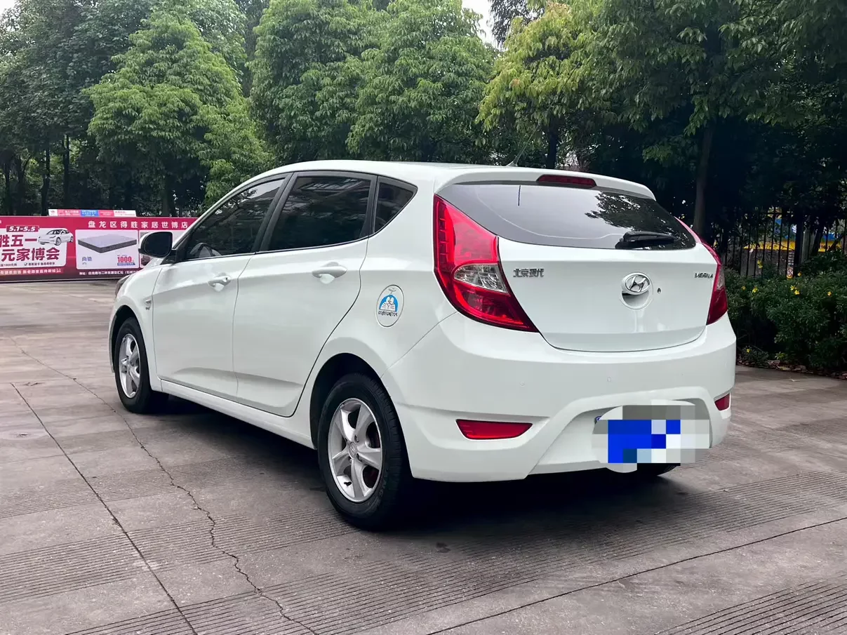 Hyundai Verna RV