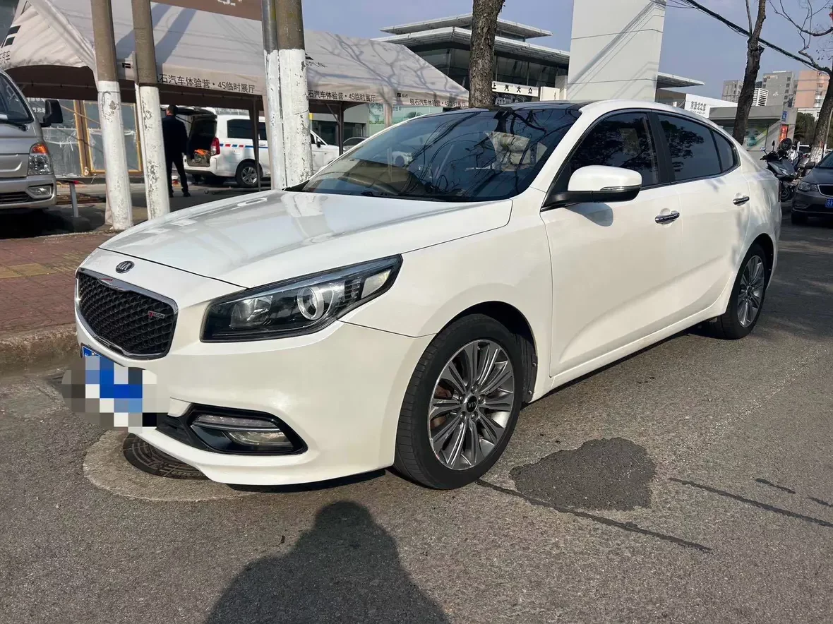 Kia K4