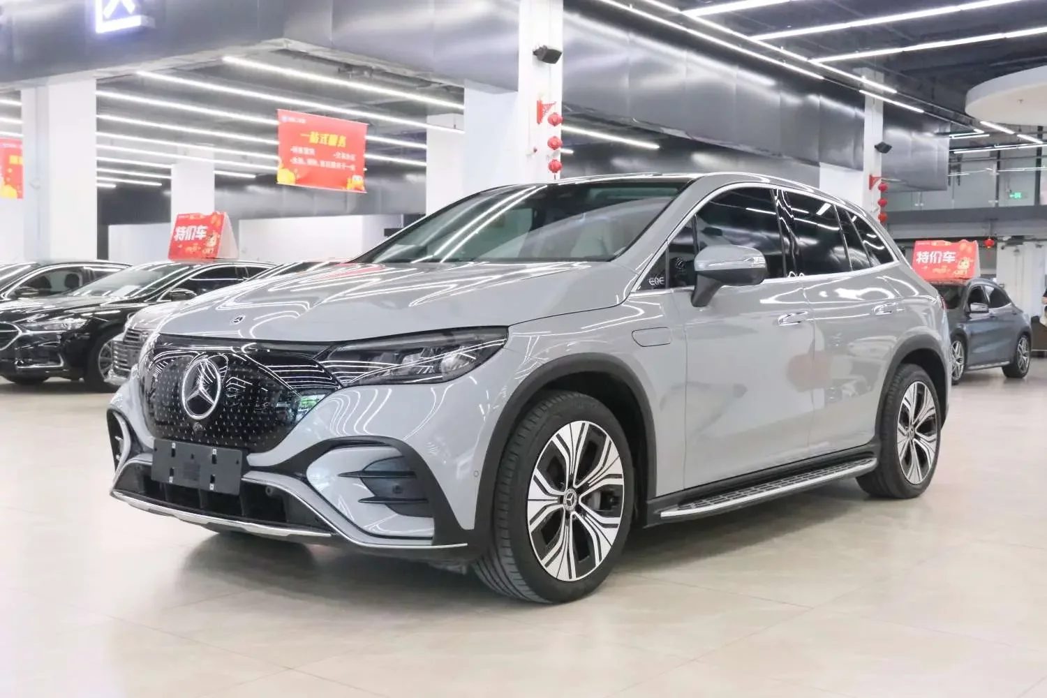 Mercedes-Benz EQE SUV