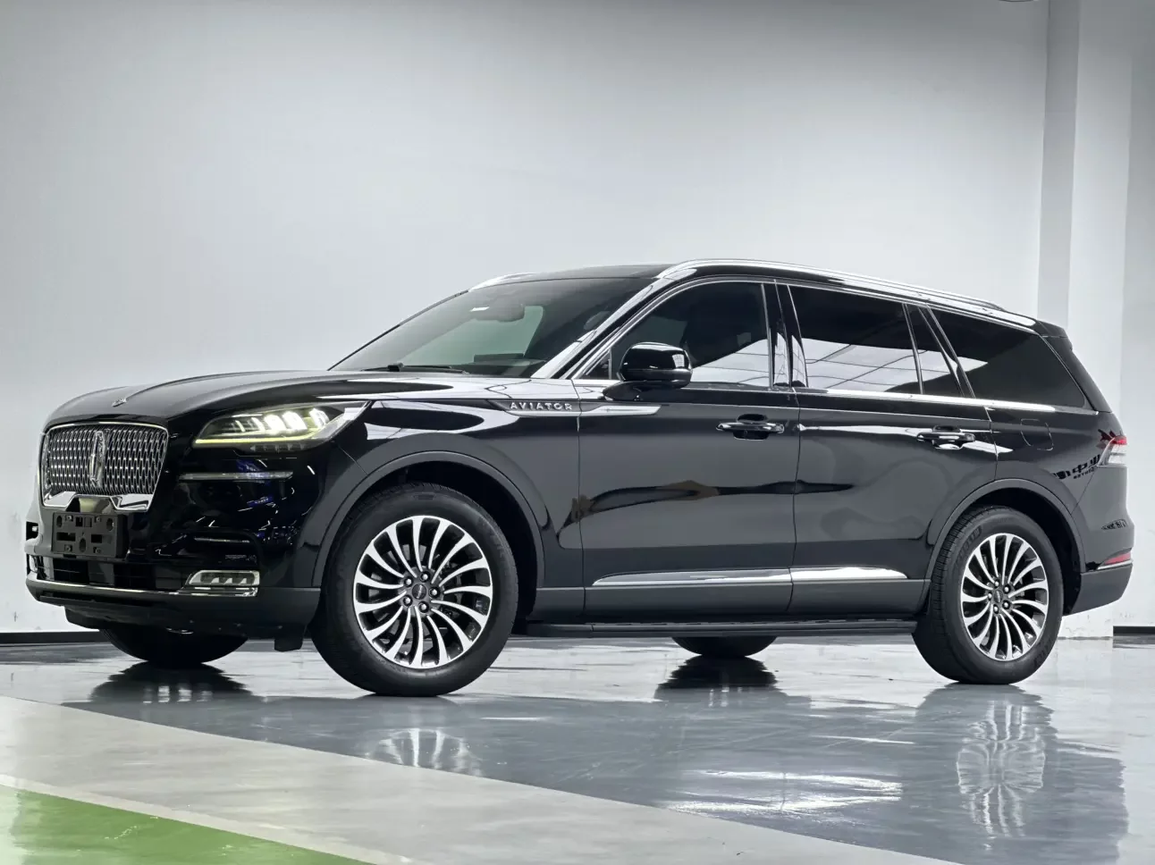 Lincoln aviator