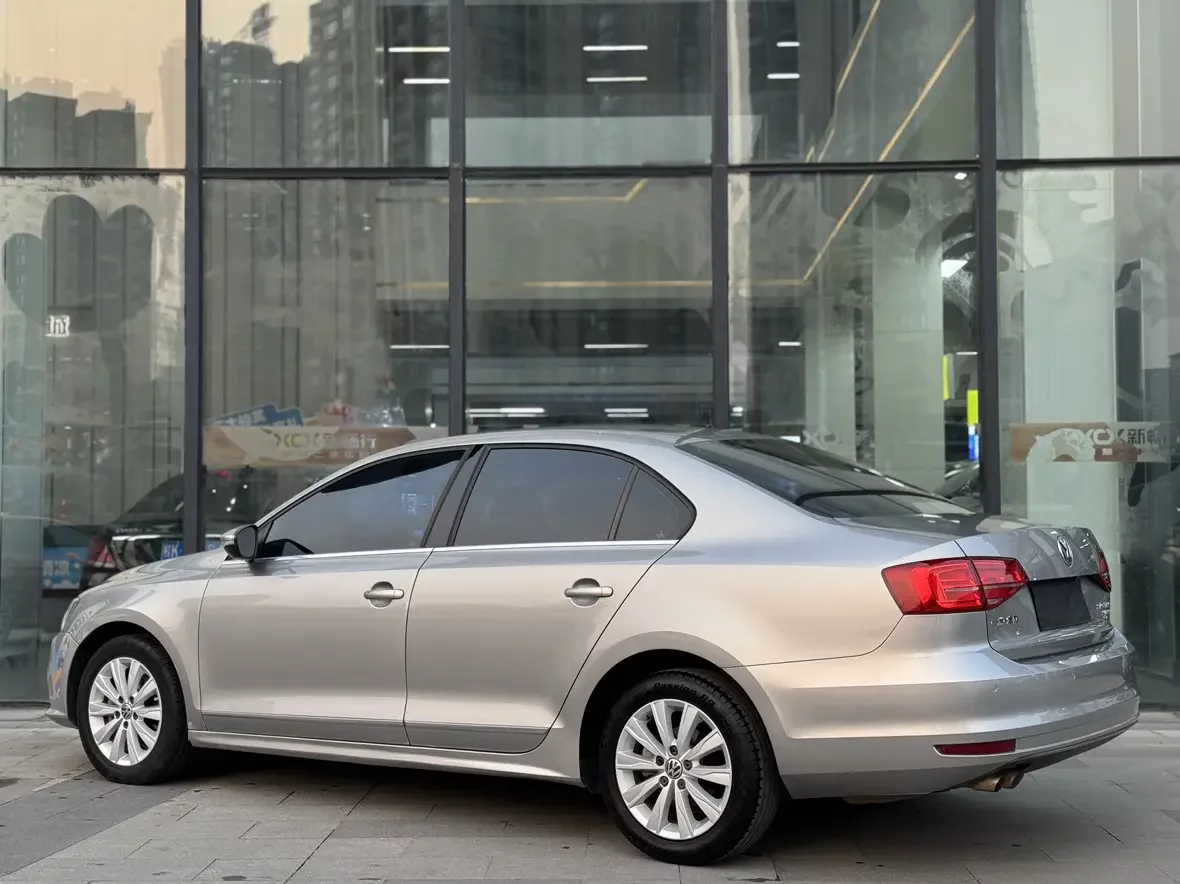 Volkswagen Sagitar