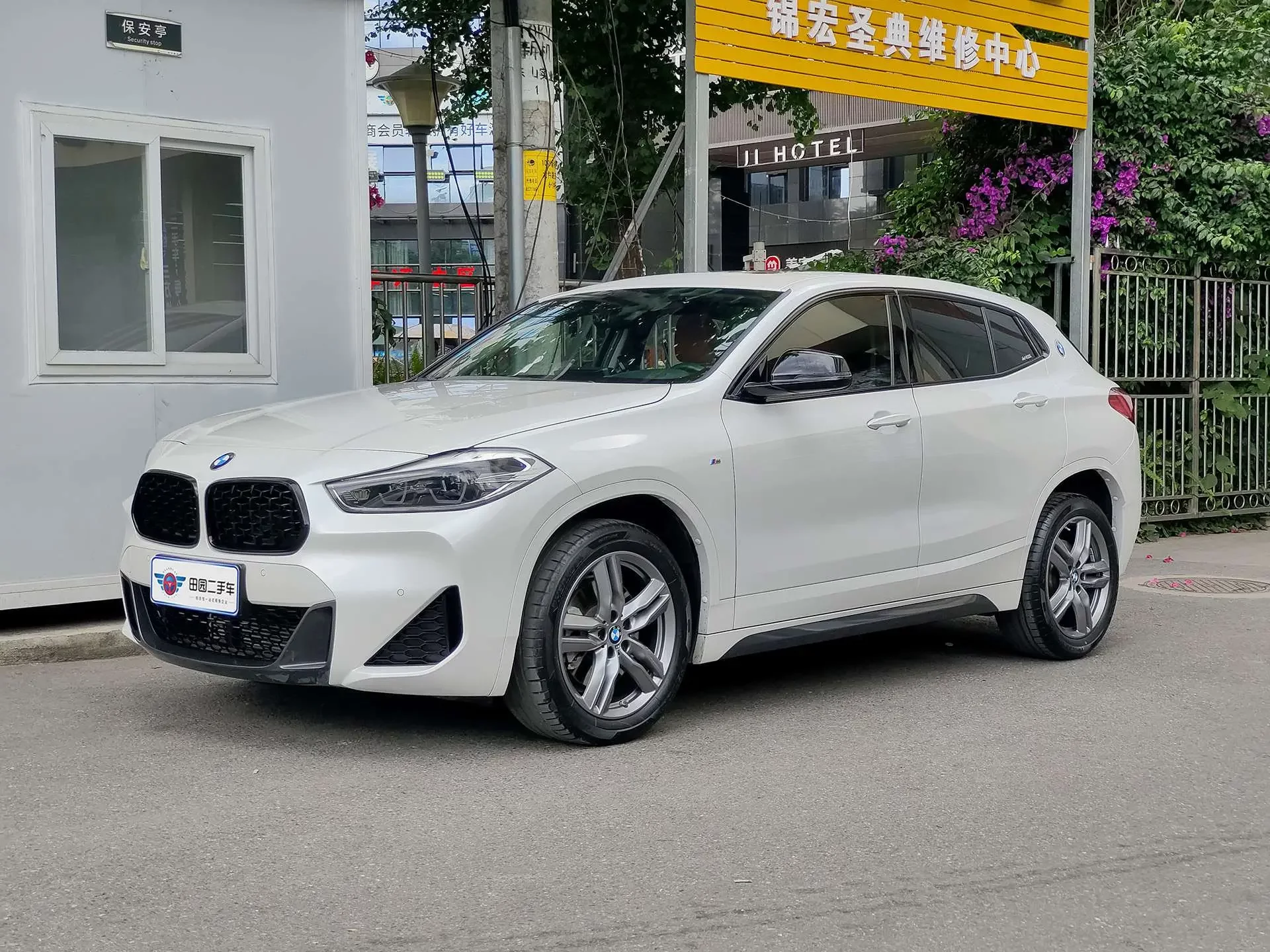 BMW X2