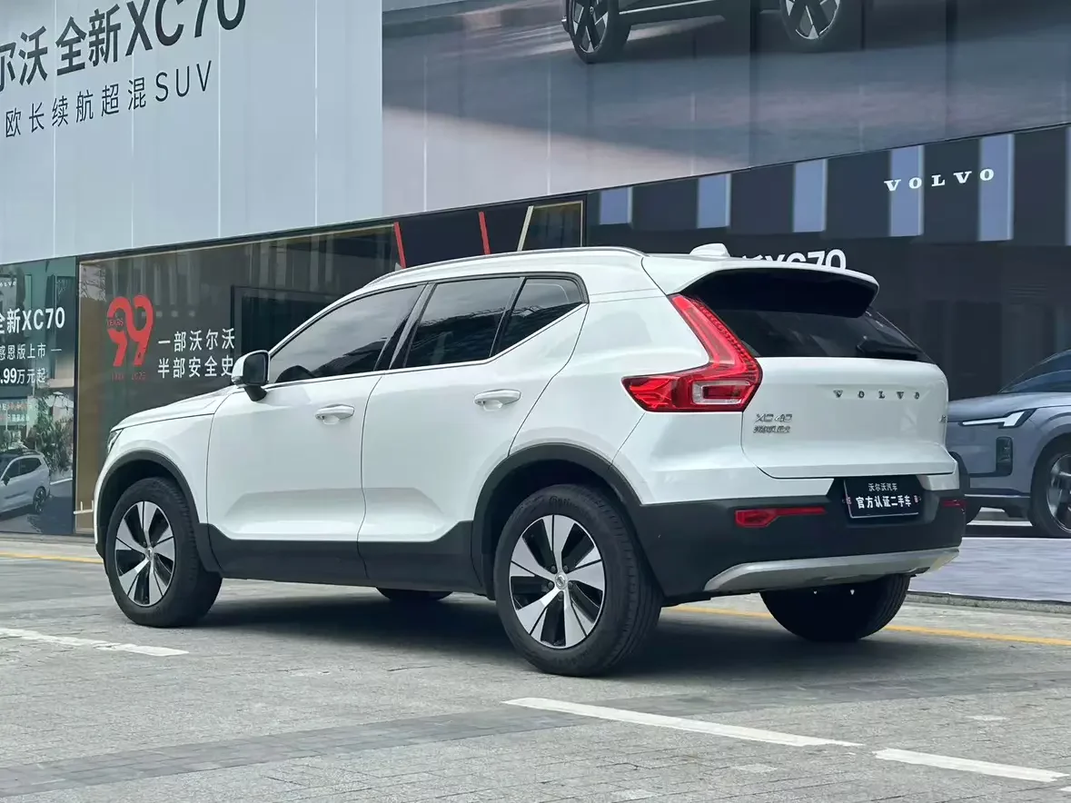 Volvo XC40