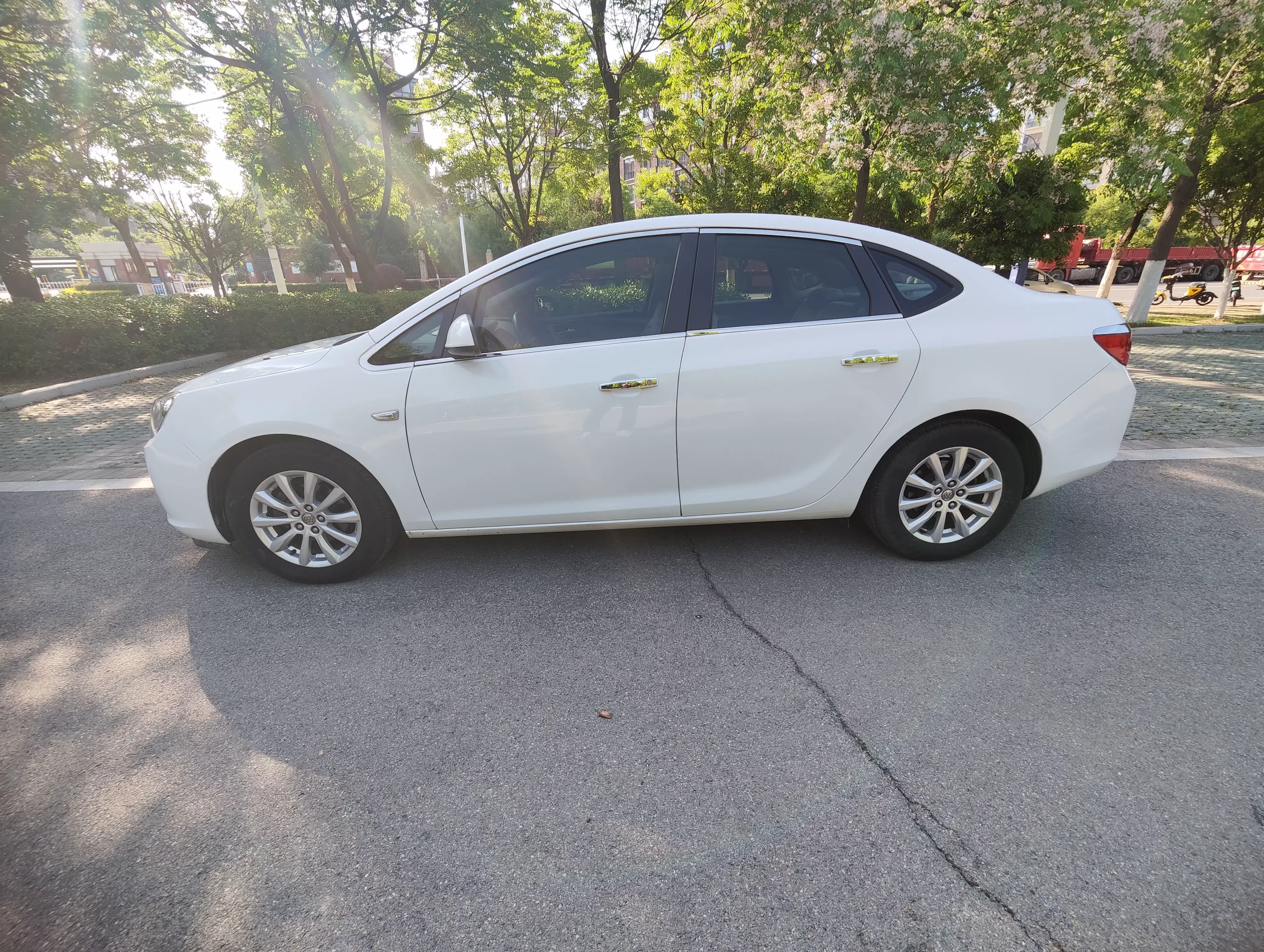 Buick Yinglang
