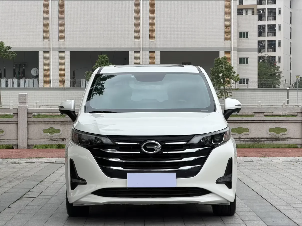GAC Trumpchi M6  из Китая