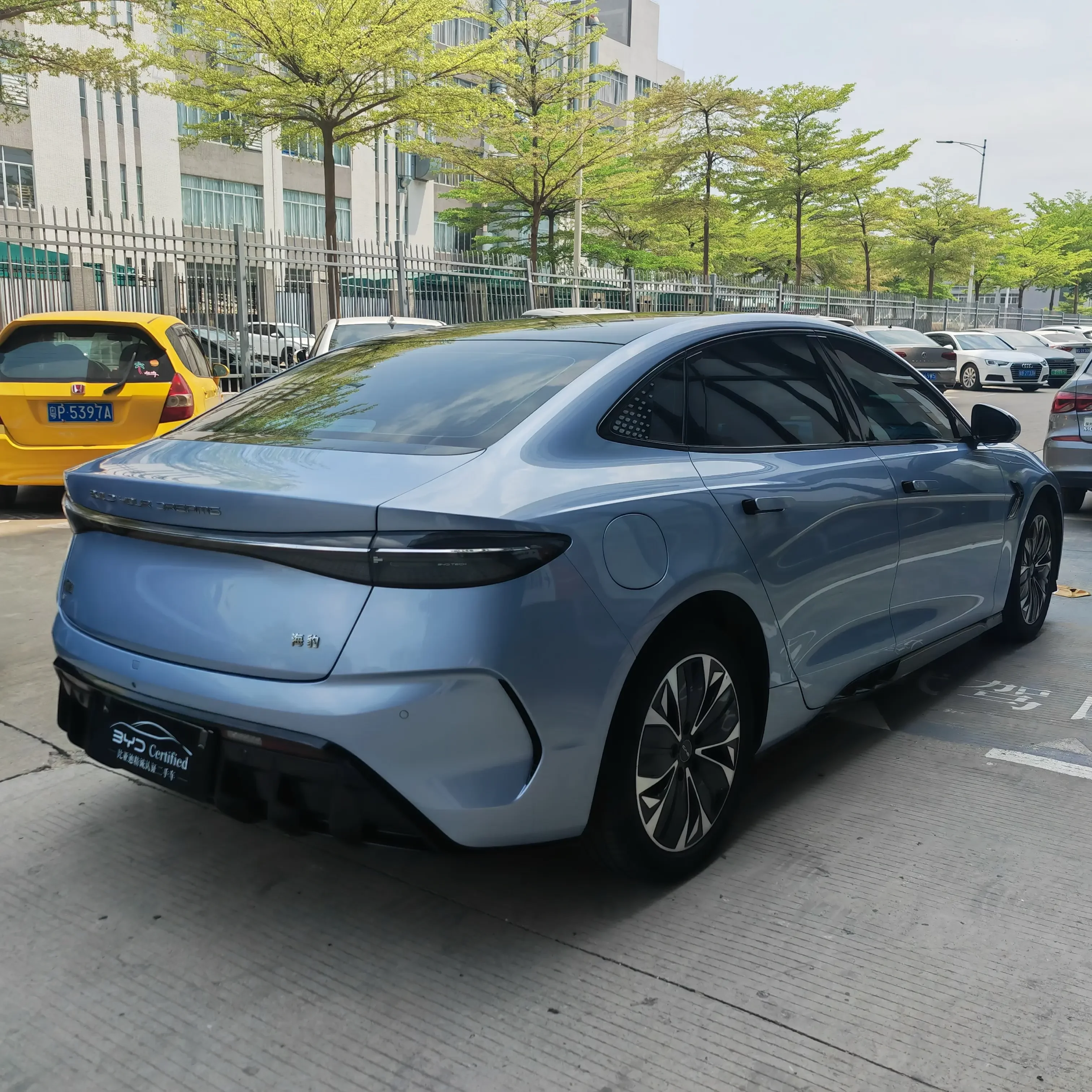 BYD seal