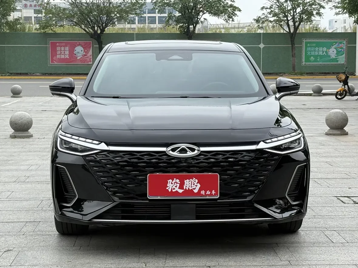 Chery Arrizo 8