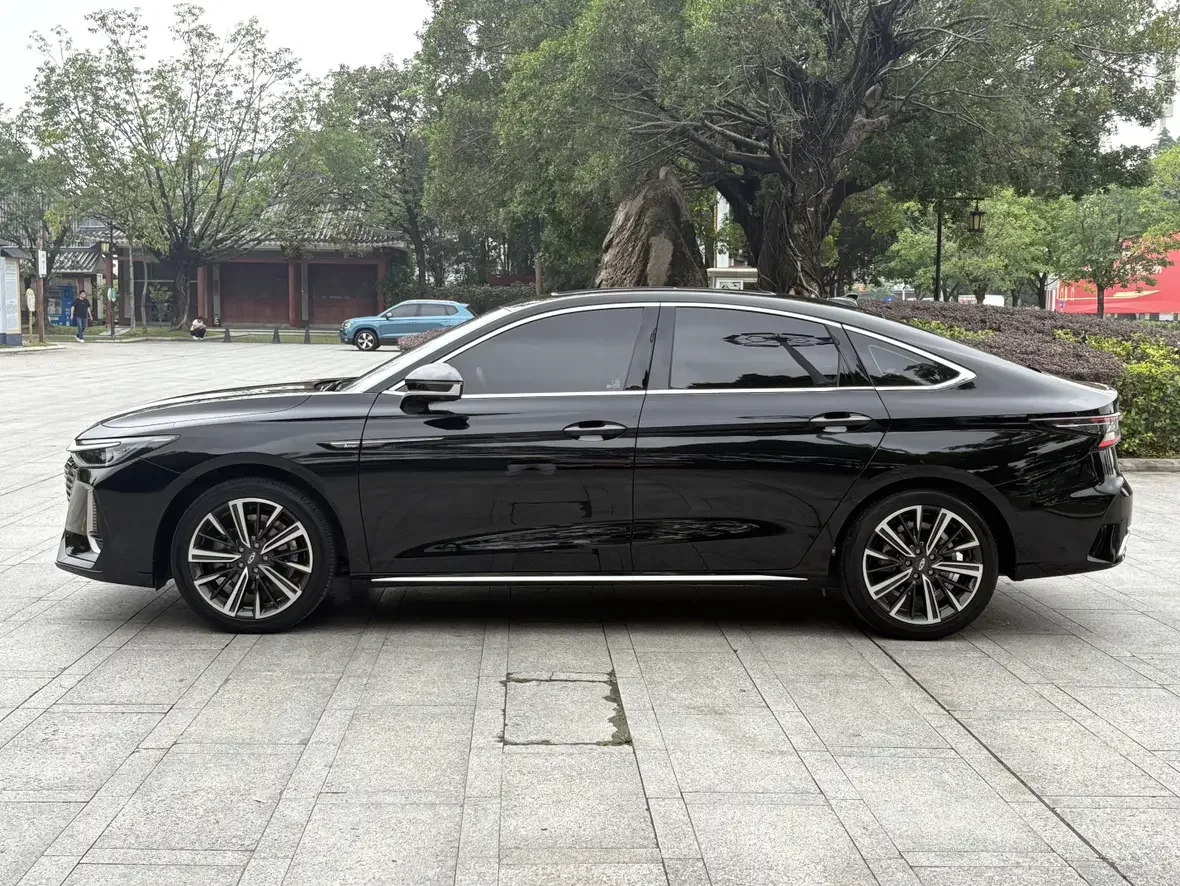 Chery Arrizo 8