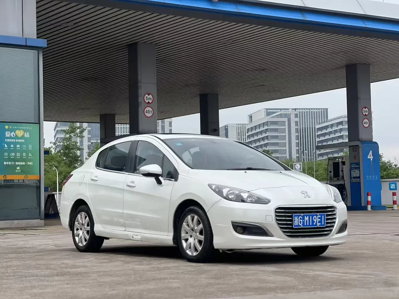 Peugeot 308