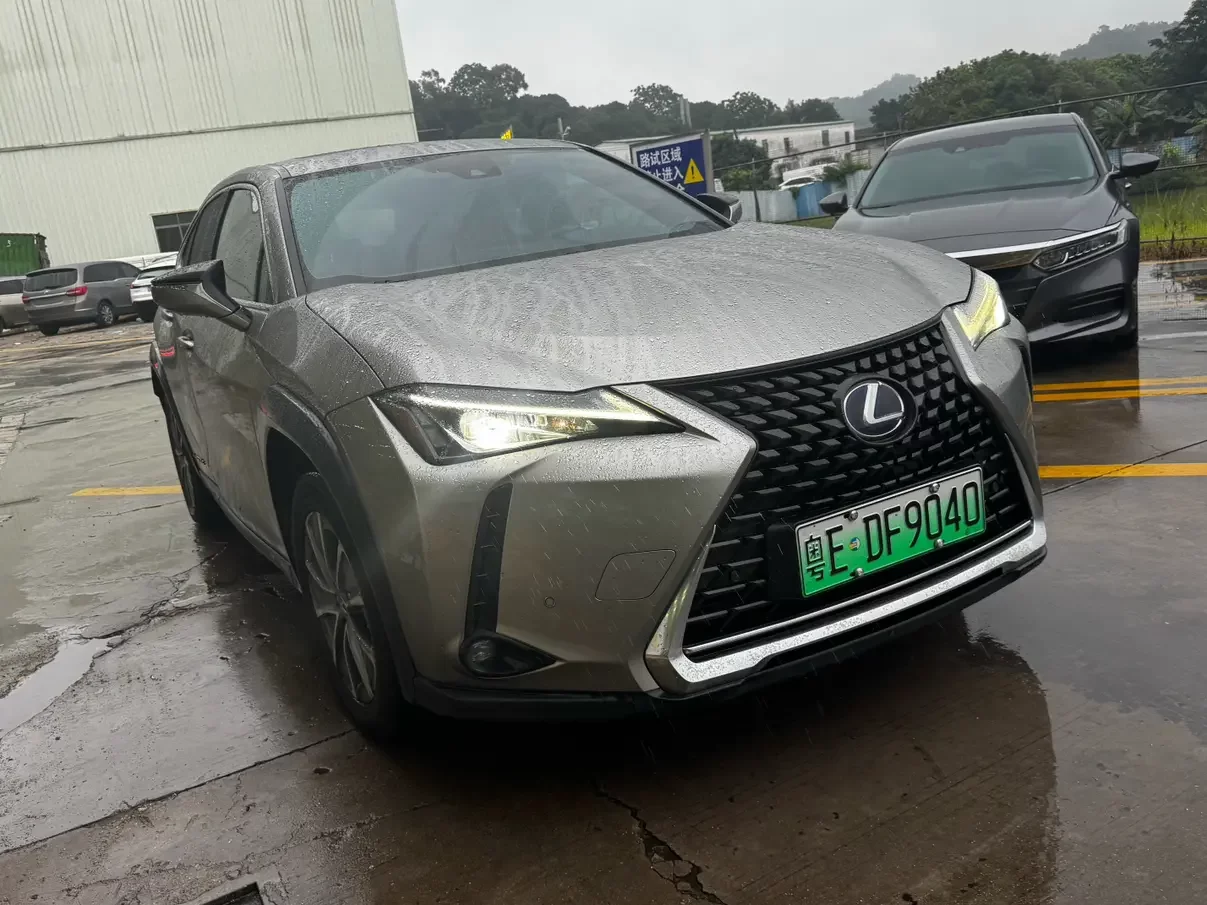 Lexus UX EV