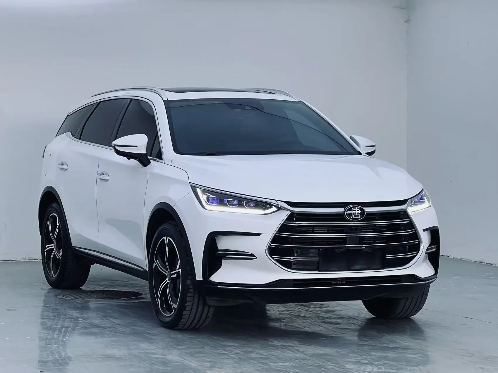 BYD Tang DM