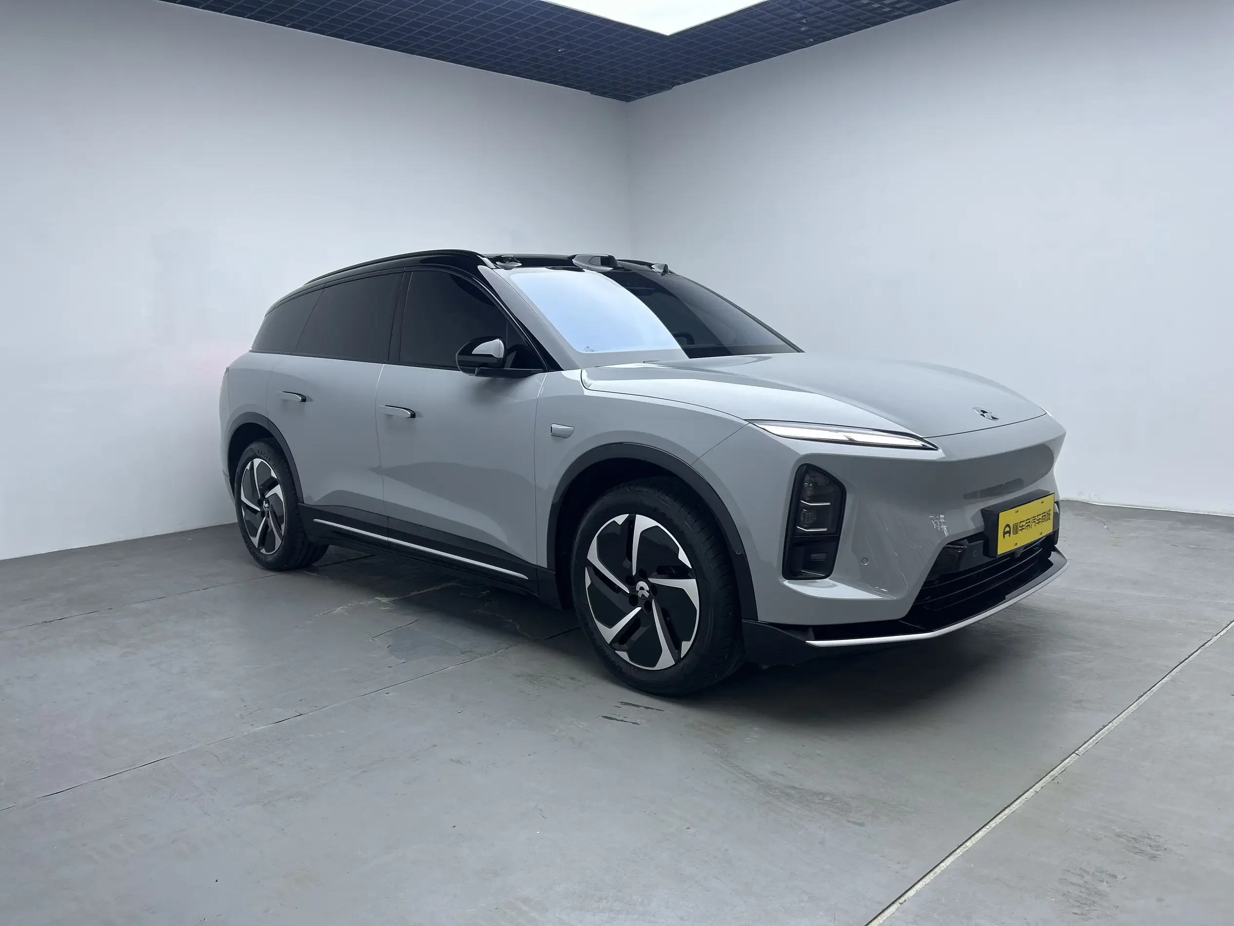 NIO ES6