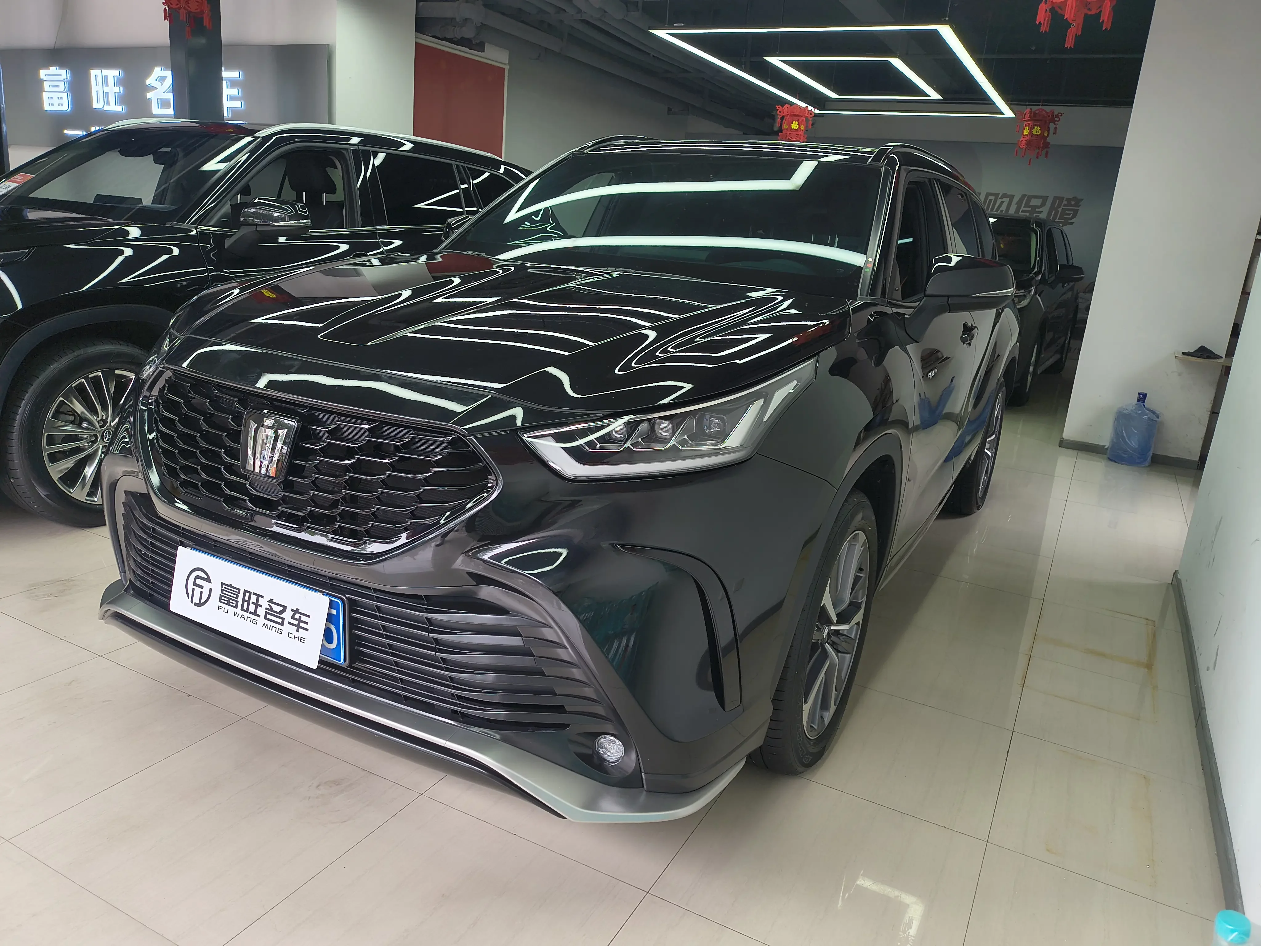 Toyota Crown Kluger