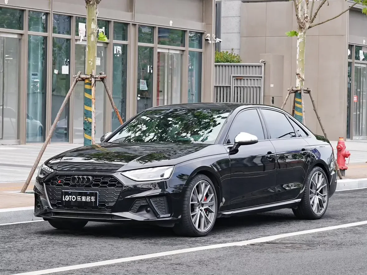 Audi S4