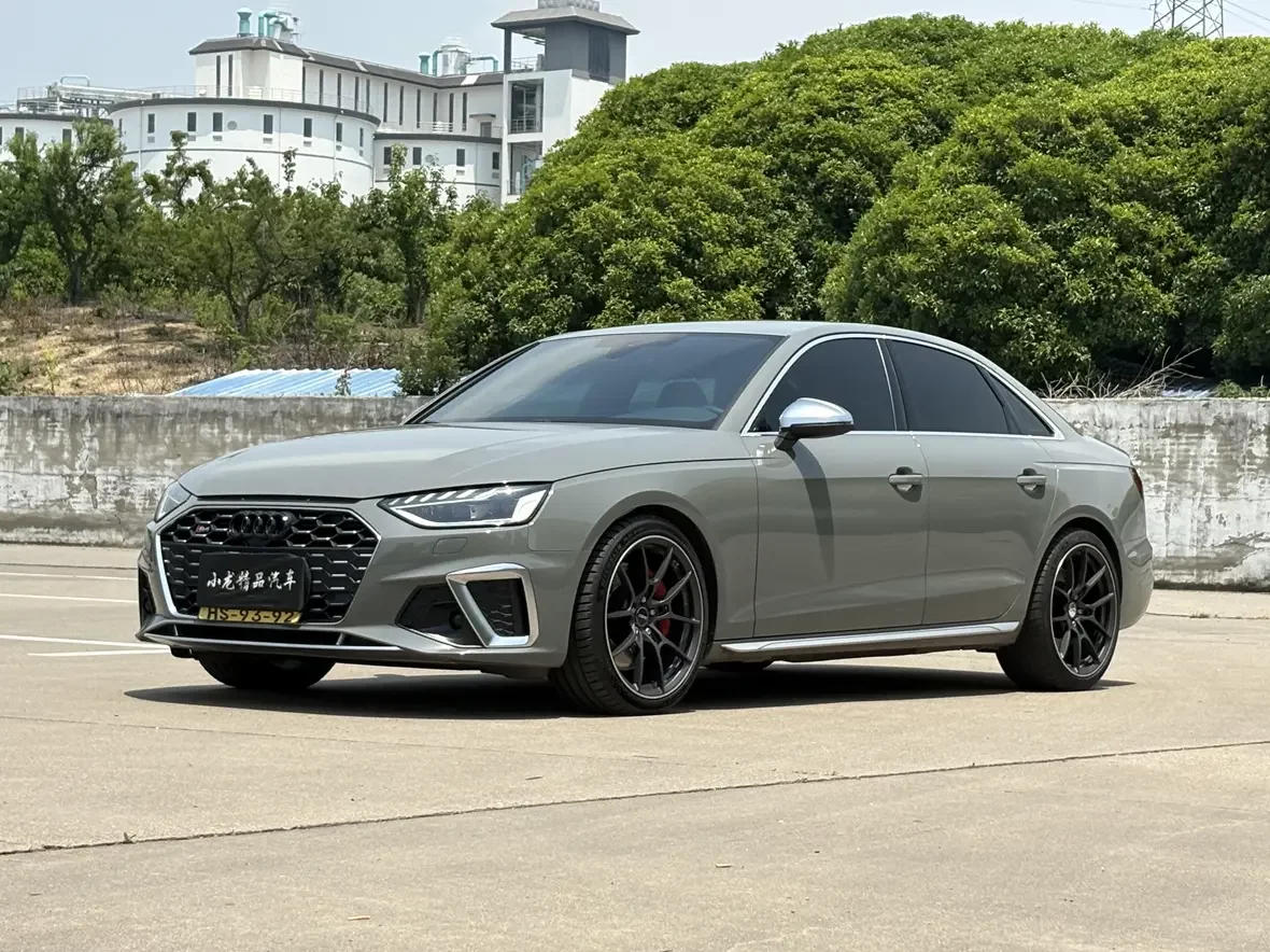 Audi S4