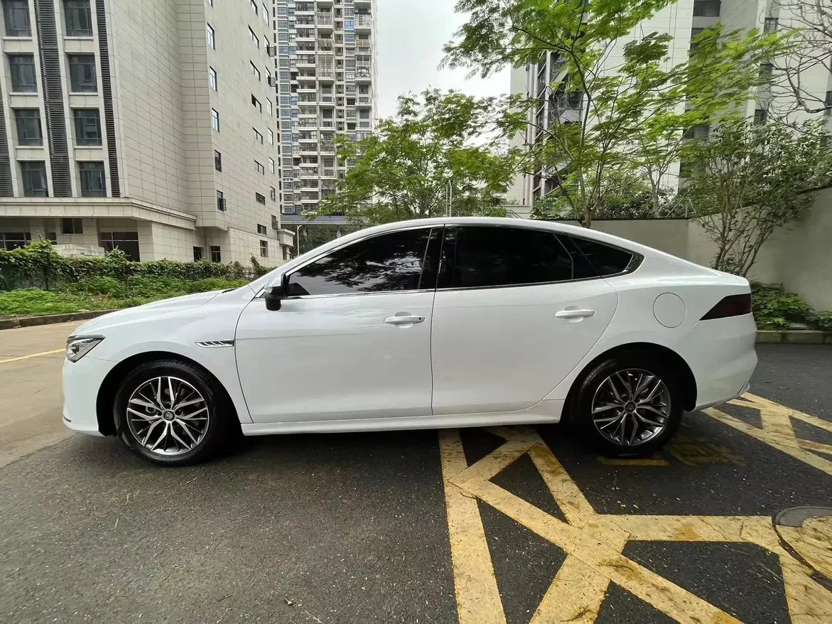 BYD Qin PLUS DM