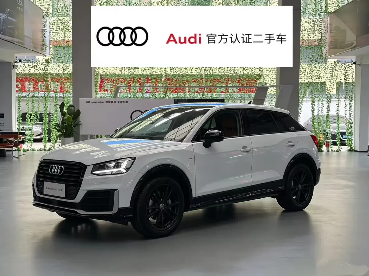 Audi Q2L