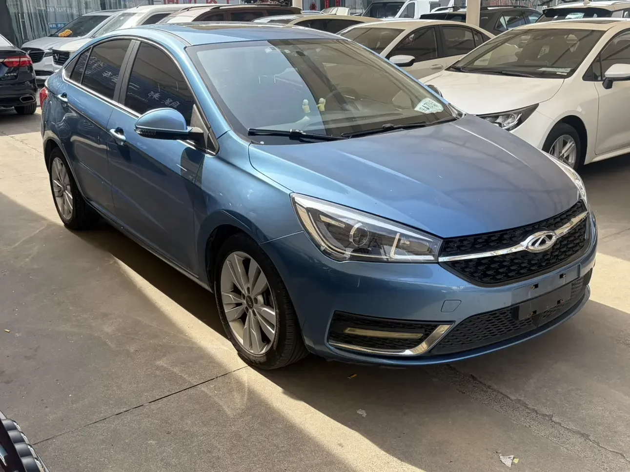 Chery Arrizo 5