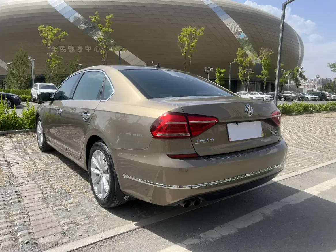 Volkswagen Passat