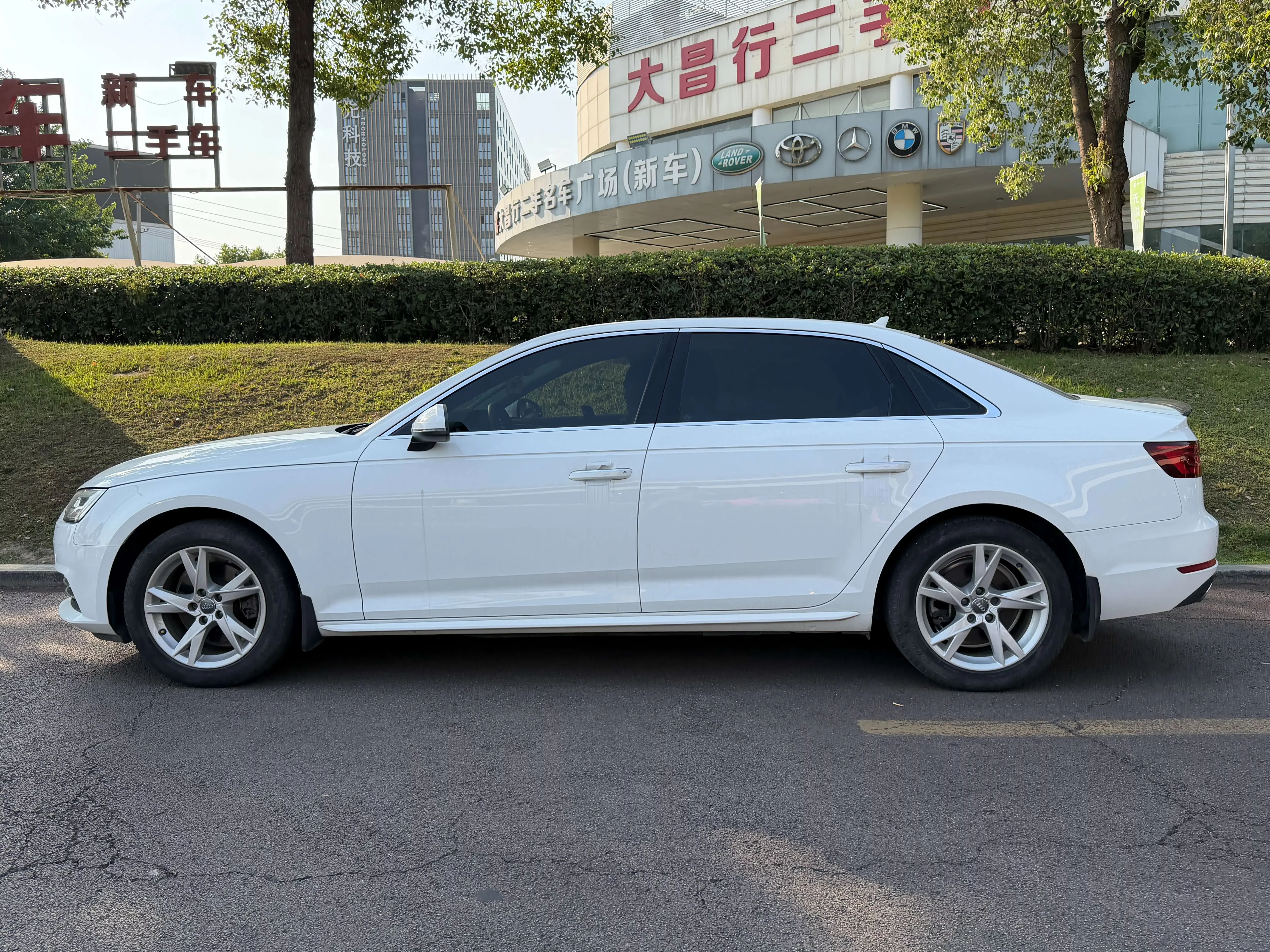 Audi A4L